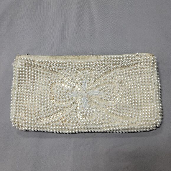 Vintage white pearl clutch - exquisite handcrafted evening bag from Japan - Picture 1 of 10